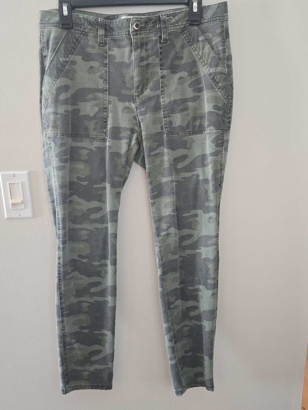Womens Orvis Camo Cargo Pants Sz 10